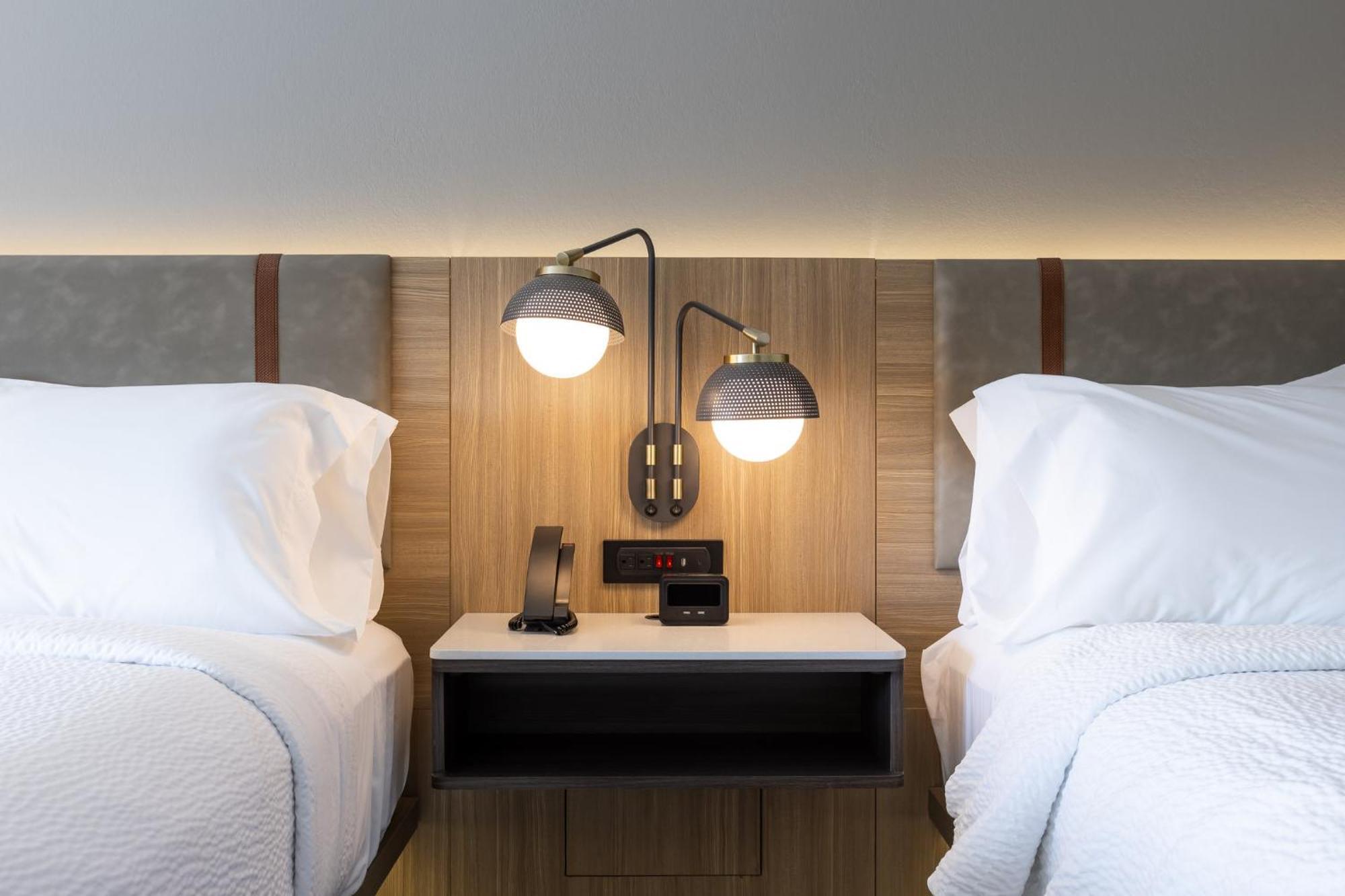 Holiday Inn Anderson By Ihg Экстерьер фото