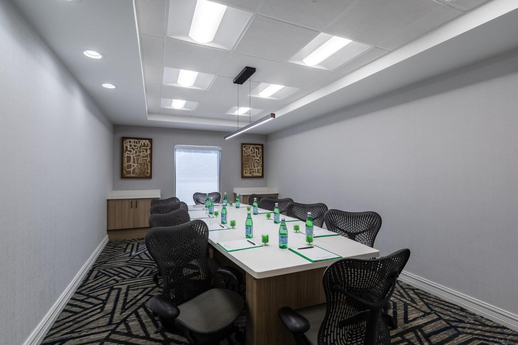 Holiday Inn Anderson By Ihg Экстерьер фото